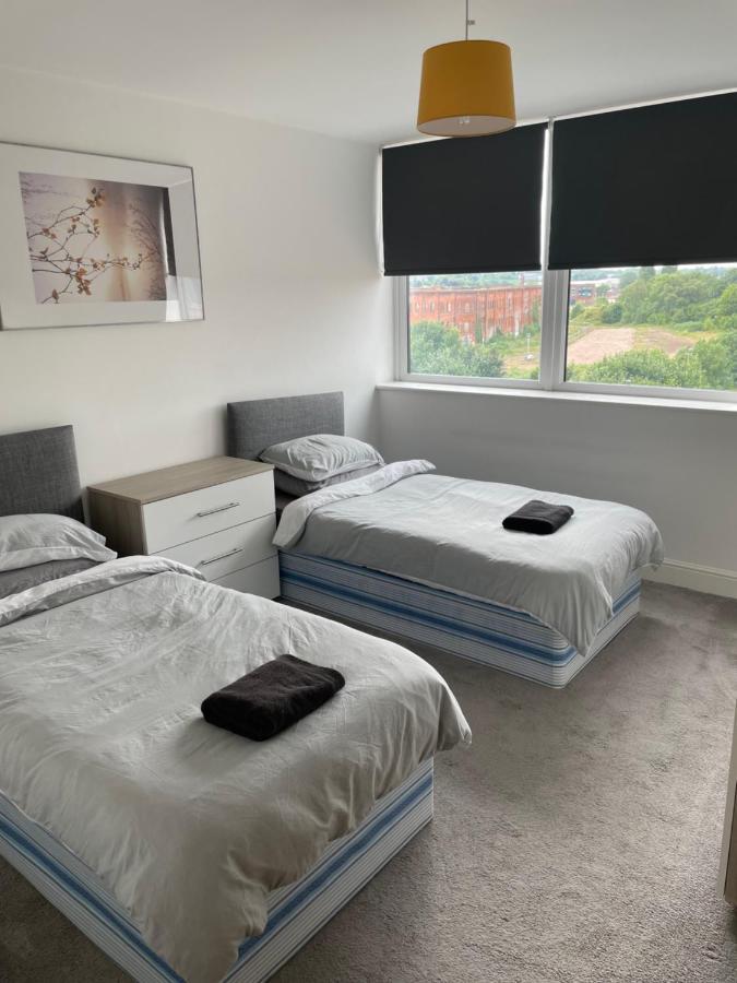 #0611 Two Bedroom Serviced Apartment - Free Parking Derby Exterior photo